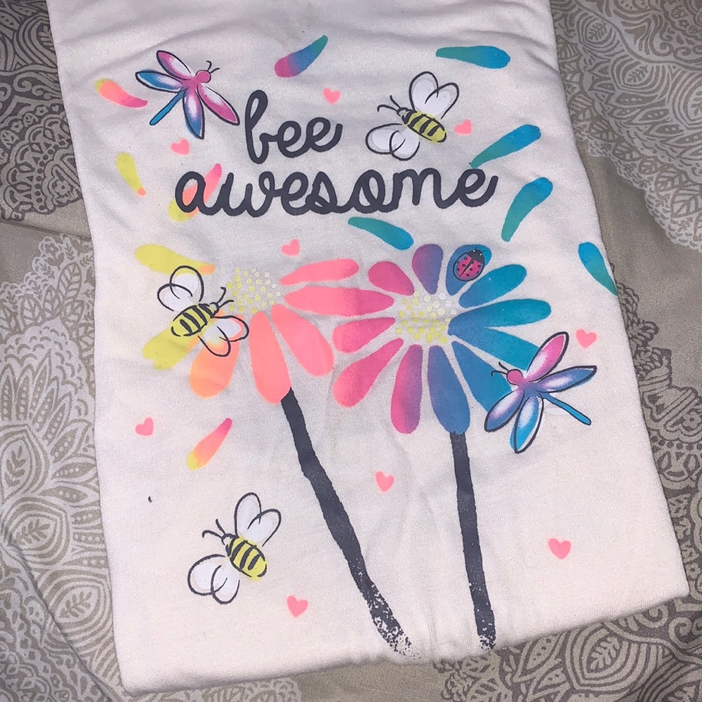 Girls Bee Awesome short-sleeve graphic tee